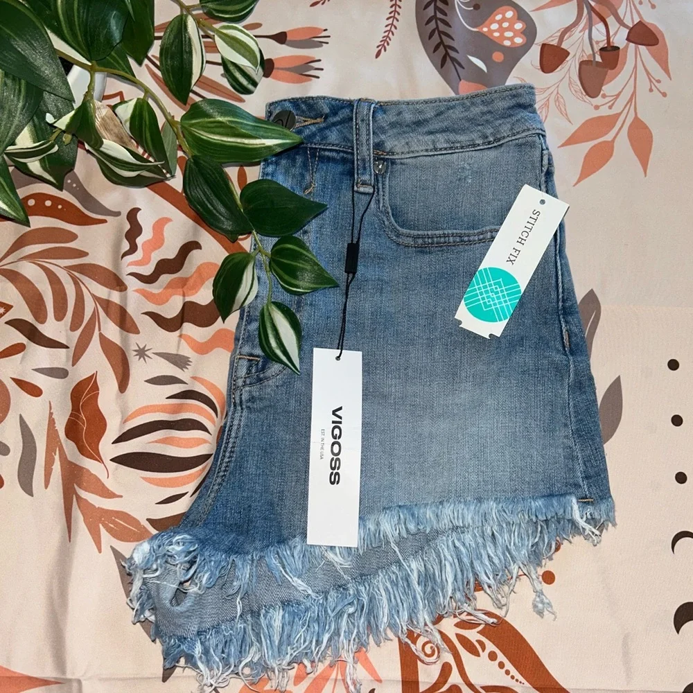 VIGOSS ACE HIGH RISE FRAYED HEM SHORT LIGHT BLUE